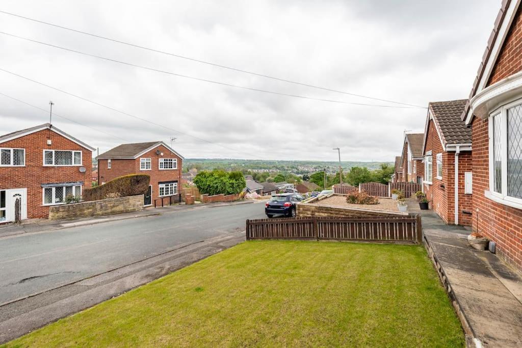 Luxurious Detached Bungalow Batley Zewnętrze zdjęcie