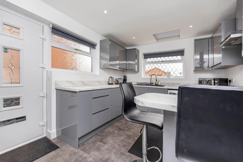 Luxurious Detached Bungalow Batley Zewnętrze zdjęcie